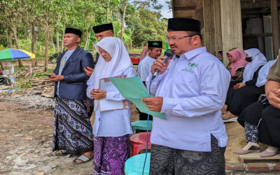 Wakil Sekretaris PCNU Ambon Hadiri Upacara Hari Santri Nasional (HSN) 2024 di MWC NU Way Sulan Sekligus Pimpin Doa di Upacara